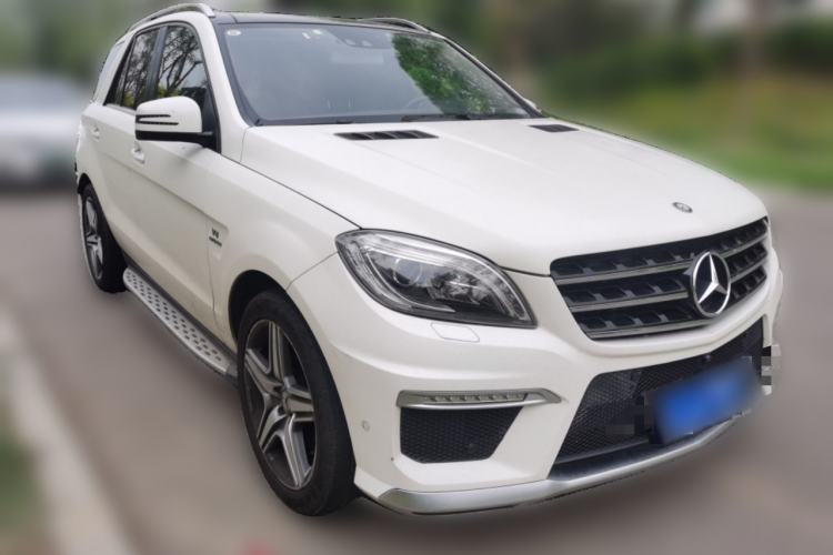 Used Mercedes-Benz M-Class AMG 2012 AMG ML 63 Front Right 45 Deg
