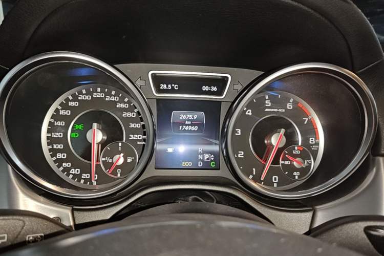 Used Mercedes-Benz M-Class AMG 2012 AMG ML 63 Instrument Cluster