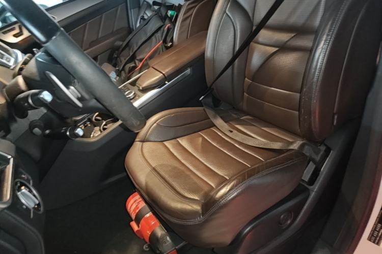 Used Mercedes-Benz M-Class AMG 2012 AMG ML 63 Left Front Seat