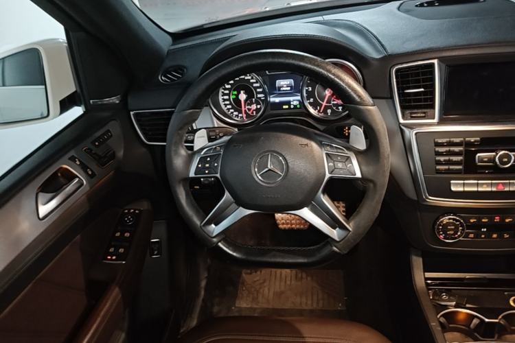 Used Mercedes-Benz M-Class AMG 2012 AMG ML 63 Steering Wheel