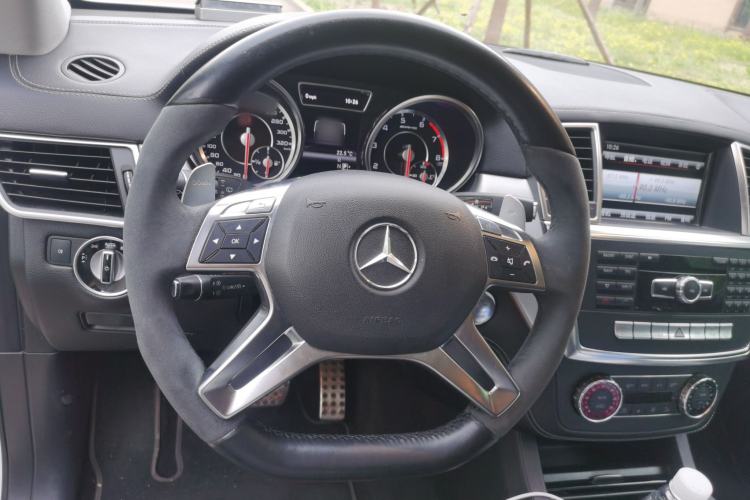 Used Mercedes-Benz M-Class AMG 2012 AMG ML 63 Steering Wheel