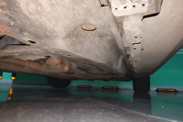 Used Mercedes-Benz M-Class AMG 2014 AMG ML 63 Chassis Front Left