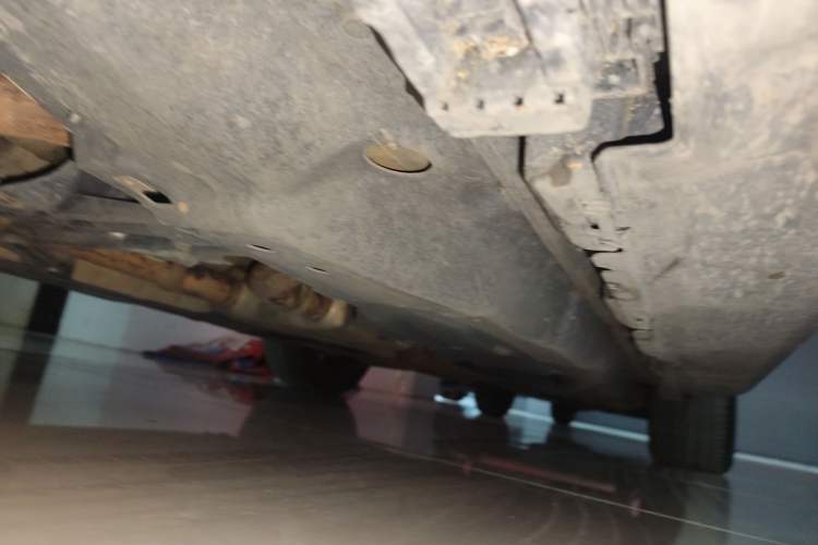 Used Mercedes-Benz M-Class AMG 2014 AMG ML 63 Chassis Front Left