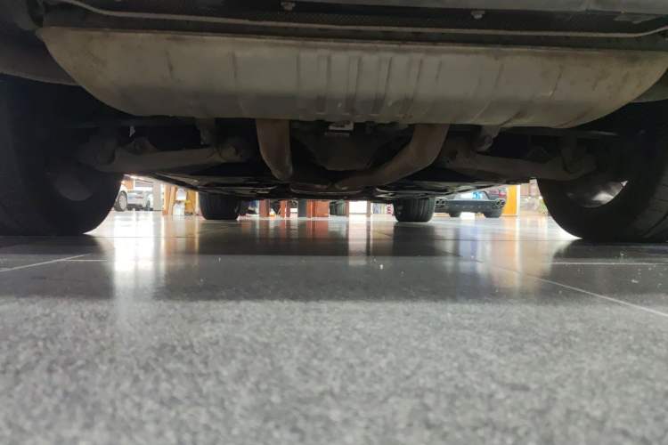Used Mercedes-Benz M-Class AMG 2014 AMG ML 63 Chassis Rear