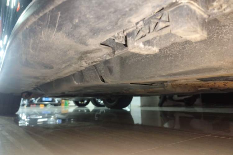 Used Mercedes-Benz M-Class AMG 2014 AMG ML 63 Chassis Rear Left