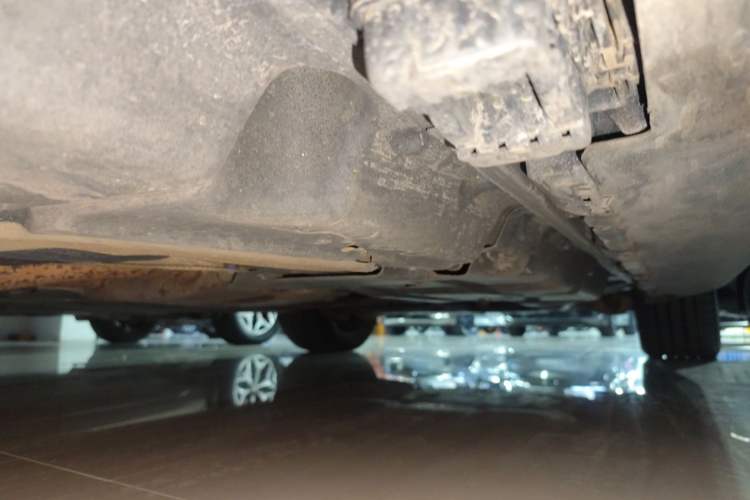 Used Mercedes-Benz M-Class AMG 2014 AMG ML 63 Chassis Rear Right