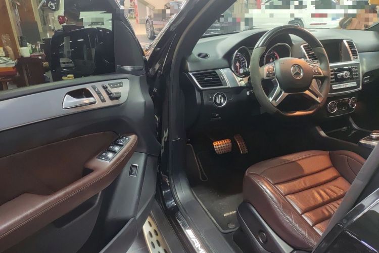 Used Mercedes-Benz M-Class AMG 2014 AMG ML 63 Driver Seat