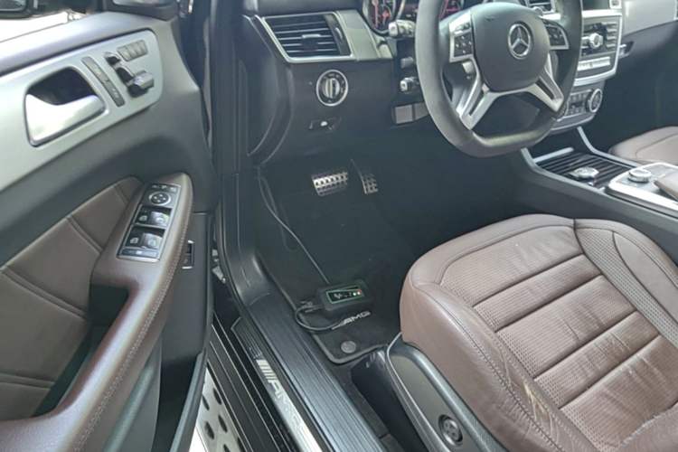 Used Mercedes-Benz M-Class AMG 2014 AMG ML 63 Driver Seat