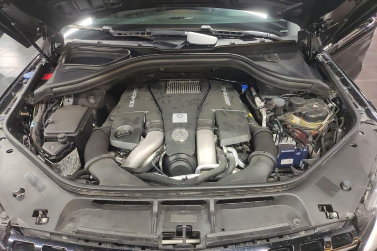 Used Mercedes-Benz M-Class AMG 2014 AMG ML 63 Engine Bay