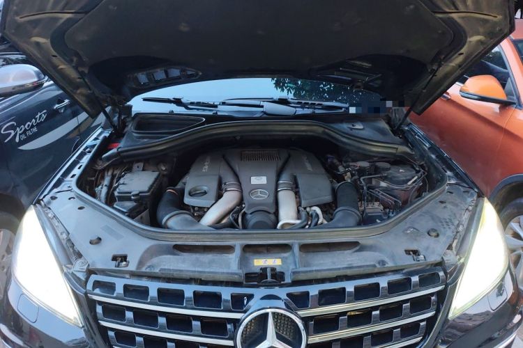 Used Mercedes-Benz M-Class AMG 2014 AMG ML 63 Engine Bay