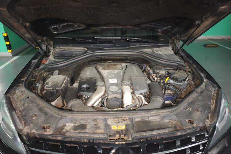Used Mercedes-Benz M-Class AMG 2014 AMG ML 63 Engine Bay