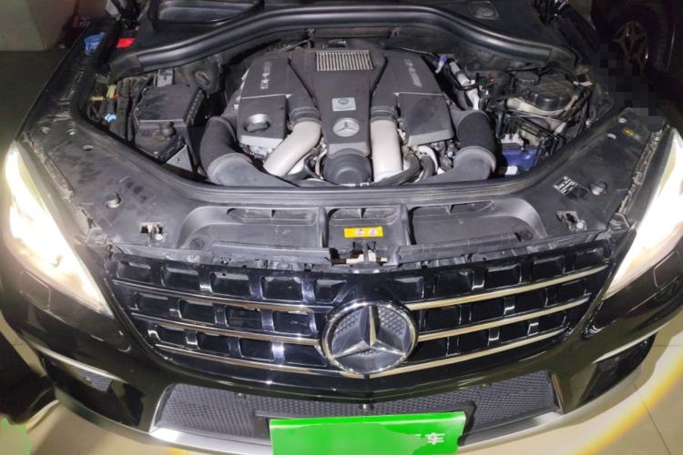 Used Mercedes-Benz M-Class AMG 2014 AMG ML 63 Engine Bay