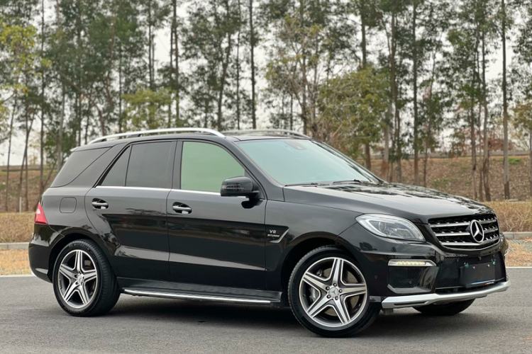 Used Mercedes-Benz M-Class AMG 2014 AMG ML 63 Exterior 2