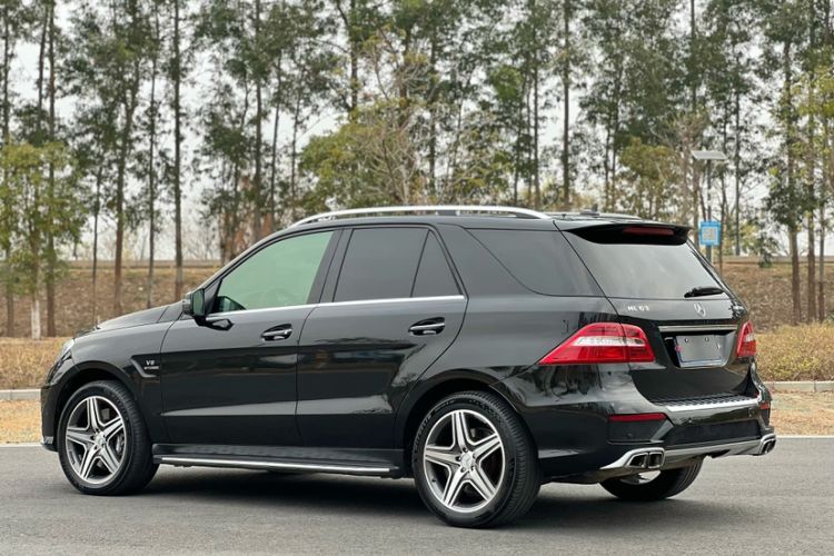 Used Mercedes-Benz M-Class AMG 2014 AMG ML 63 Exterior 4