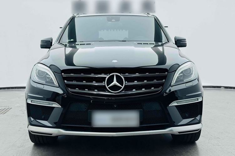 Used Mercedes-Benz M-Class AMG 2014 AMG ML 63 Exterior 4