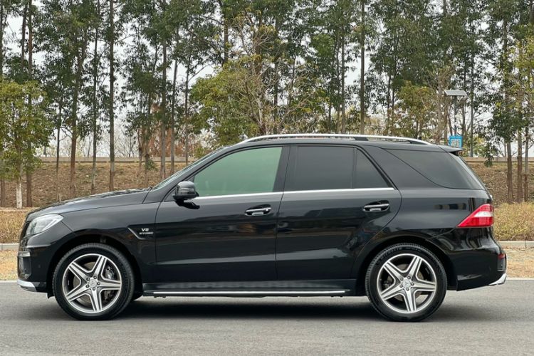Used Mercedes-Benz M-Class AMG 2014 AMG ML 63 Exterior 5