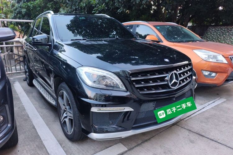 Used Mercedes-Benz M-Class AMG 2014 AMG ML 63 Front Right 45 Deg