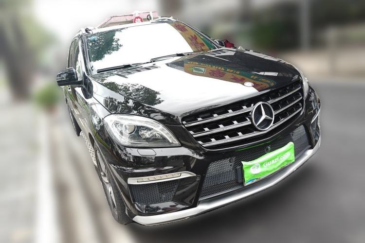 Used Mercedes-Benz M-Class AMG 2014 AMG ML 63 Front Right 45 Deg