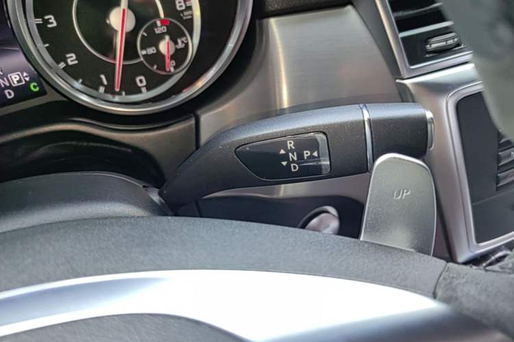 Used Mercedes-Benz M-Class AMG 2014 AMG ML 63 Gear Lever