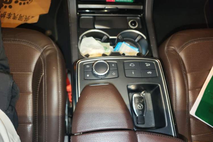 Used Mercedes-Benz M-Class AMG 2014 AMG ML 63 Gear Lever