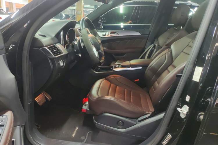 Used Mercedes-Benz M-Class AMG 2014 AMG ML 63 Left Front Seat