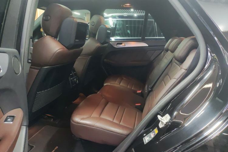 Used Mercedes-Benz M-Class AMG 2014 AMG ML 63 Left Rear Seat
