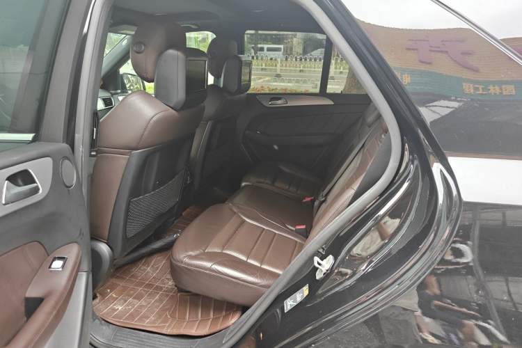 Used Mercedes-Benz M-Class AMG 2014 AMG ML 63 Left Rear Seat