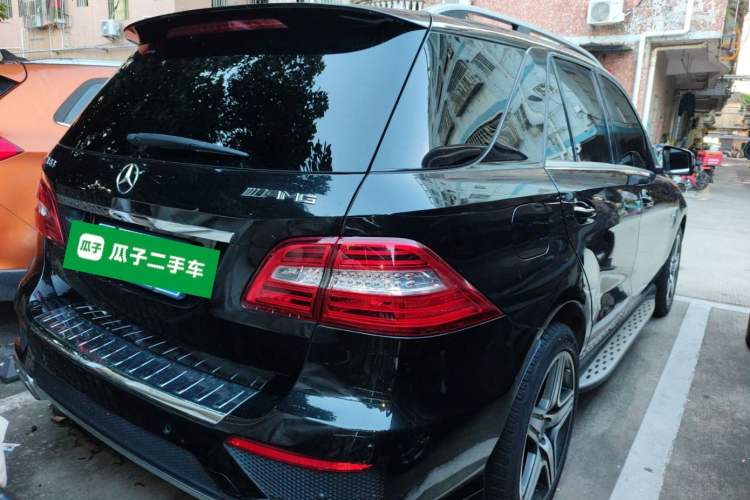 Used Mercedes-Benz M-Class AMG 2014 AMG ML 63 Rear Right 45 Deg