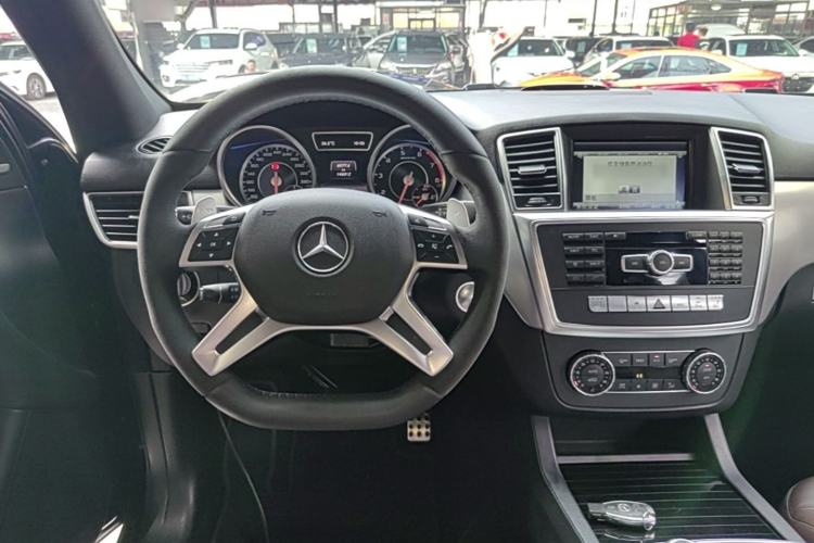 Used Mercedes-Benz M-Class AMG 2014 AMG ML 63 Steering Wheel