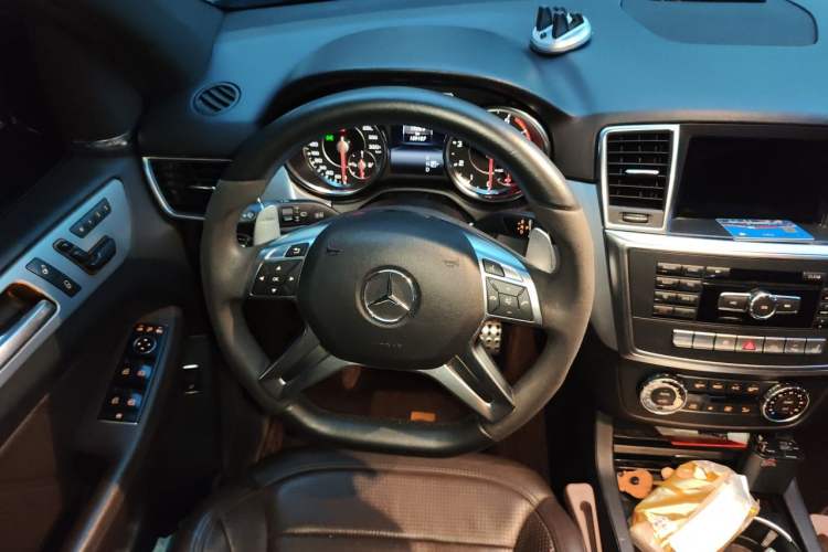 Used Mercedes-Benz M-Class AMG 2014 AMG ML 63 Steering Wheel