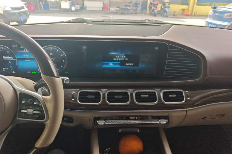 Used Mercedes-Benz Maybach GLS 2021 GLS 480 4MATIC Audio And AC Panel