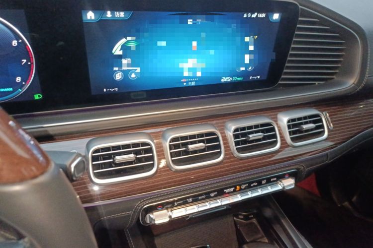 Used Mercedes-Benz Maybach GLS 2021 GLS 600 4MATIC Celebration Edition Audio And AC Panel