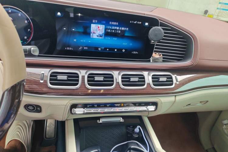 Used Mercedes-Benz Maybach GLS 2021 GLS 480 4MATIC Audio And AC Panel