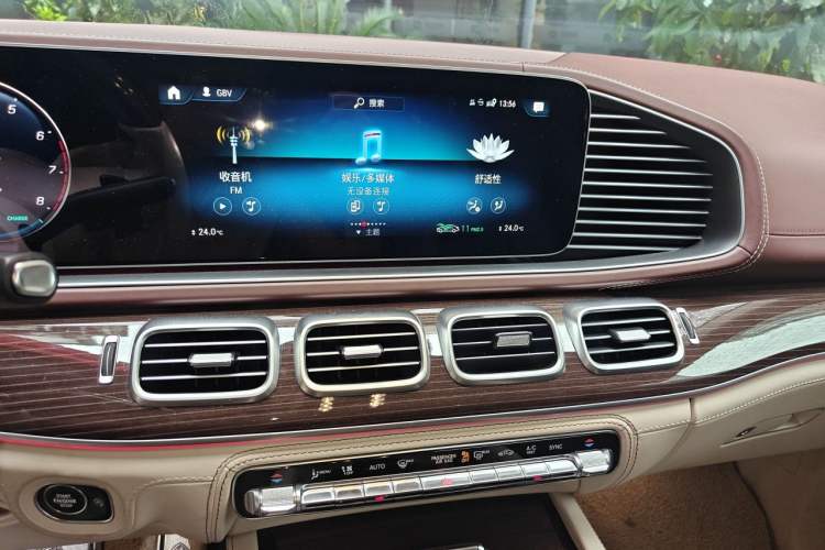 Used Mercedes-Benz Maybach GLS 2021 GLS 480 4MATIC Audio And AC Panel