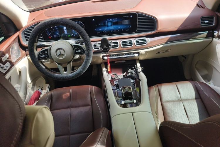 Used Mercedes-Benz Maybach GLS 2021 GLS 480 4MATIC Center Console