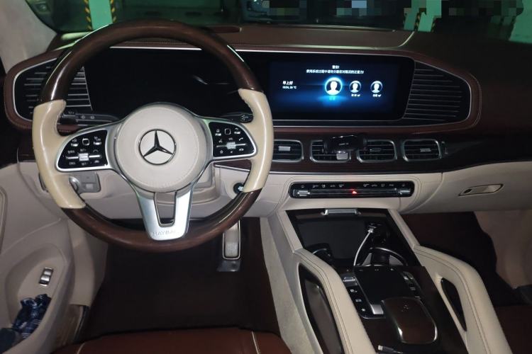Used Mercedes-Benz Maybach GLS 2021 GLS 600 4MATIC Celebration Edition Center Console