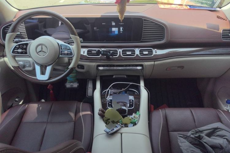 Used Mercedes-Benz Maybach GLS 2021 GLS 480 4MATIC Center Console