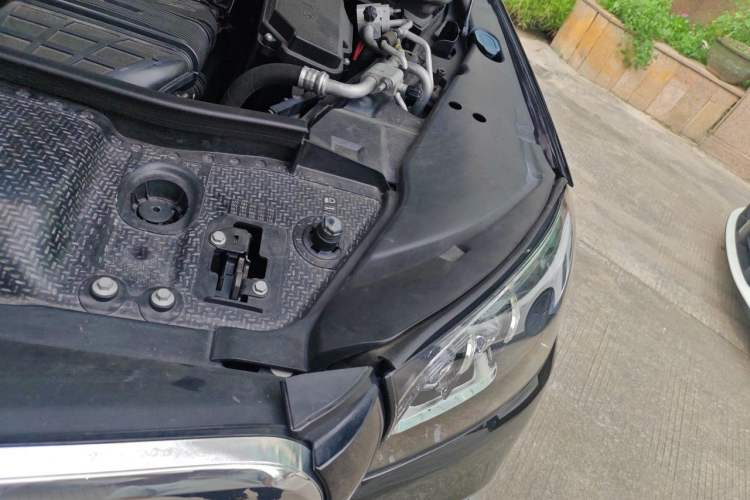 Used Mercedes-Benz Maybach GLS 2021 GLS 480 4MATIC Engine Bay Left