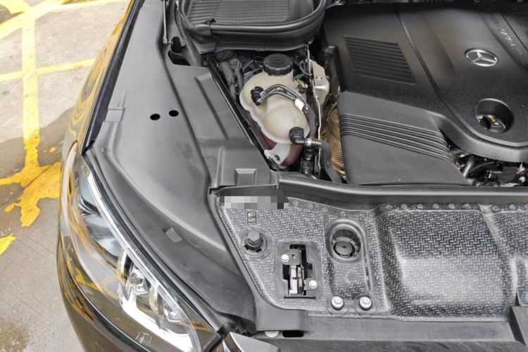 Used Mercedes-Benz Maybach GLS 2021 GLS 480 4MATIC Engine Bay Right