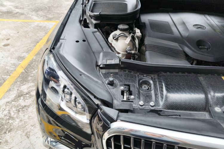 Used Mercedes-Benz Maybach GLS 2021 GLS 480 4MATIC Engine Bay Right