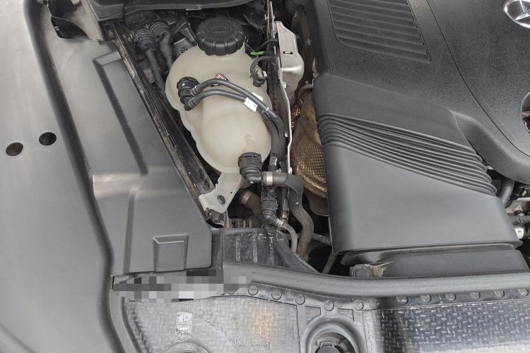 Used Mercedes-Benz Maybach GLS 2021 GLS 480 4MATIC Engine Bay Right