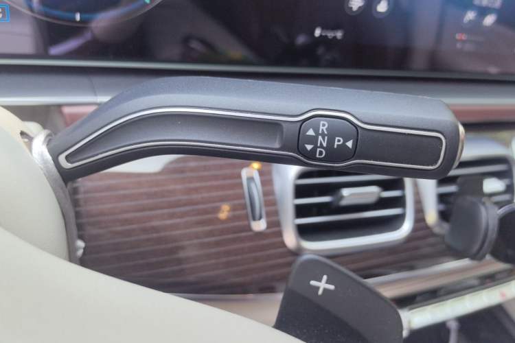 Used Mercedes-Benz Maybach GLS 2021 GLS 480 4MATIC Gear Lever