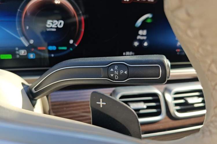 Used Mercedes-Benz Maybach GLS 2021 GLS 480 4MATIC Gear Lever