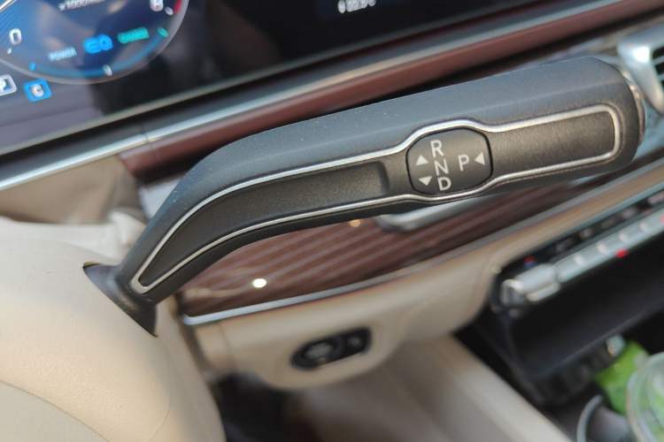 Used Mercedes-Benz Maybach GLS 2021 GLS 480 4MATIC Gear Lever