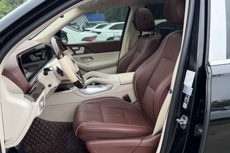 Used Mercedes-Benz Maybach GLS 2021 GLS 480 4MATIC Interior 1