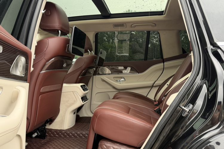 Used Mercedes-Benz Maybach GLS 2021 GLS 480 4MATIC Interior 2