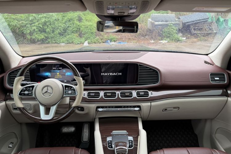 Used Mercedes-Benz Maybach GLS 2021 GLS 480 4MATIC Interior 3