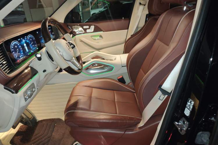 Used Mercedes-Benz Maybach GLS 2021 GLS 480 4MATIC Left Front Seat