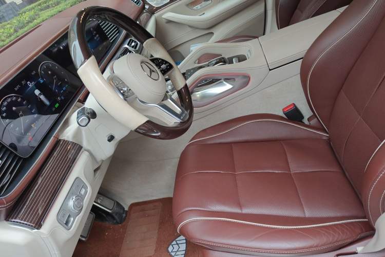 Used Mercedes-Benz Maybach GLS 2021 GLS 480 4MATIC Left Front Seat