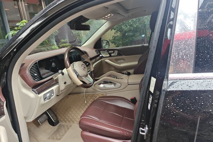 Used Mercedes-Benz Maybach GLS 2021 GLS 480 4MATIC Left Front Seat